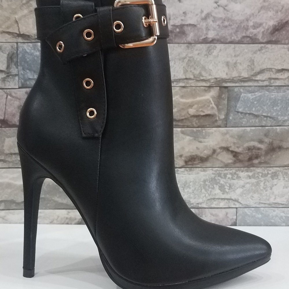 Women's shoes, boots, booties